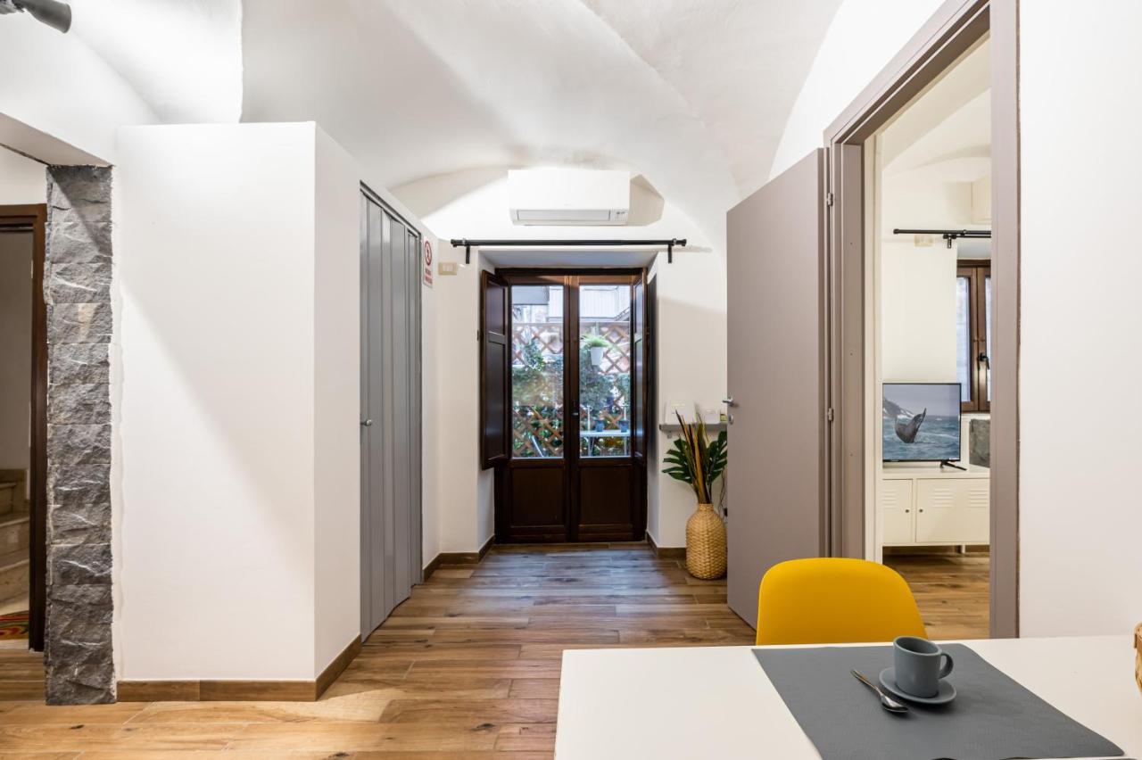Catania Lovely Apartment Near The Center Buitenkant foto